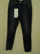 Ladies Calvin Klein Mid rise Skinny Ankle Jeans, New size 29W