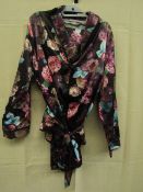 Floral Pattern Ladies 2-Piece Pyjama set - Size 8 - New & Packaged.