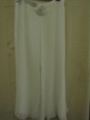 1 X Pair of Together White Pleated wide leg Palazzo Pants Size 20 New With Tags, RRP 45