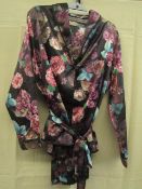 Floral Pattern Ladies 2-Piece Pyjama set - Size 8 - New & Packaged.