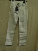 The Feel Good Jean - Lift, Shape & Stretch straight Leg Jeans Short - Size 6 White - New, No