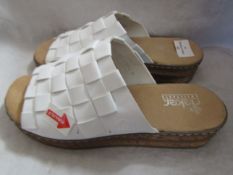 Rieker Slip on Wedge Shoe White Size 38 New ( But Have a Slight Mark on Left Shoe)