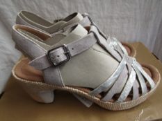 Gabor Wedged Sandal Size 5.5 New & Boxed