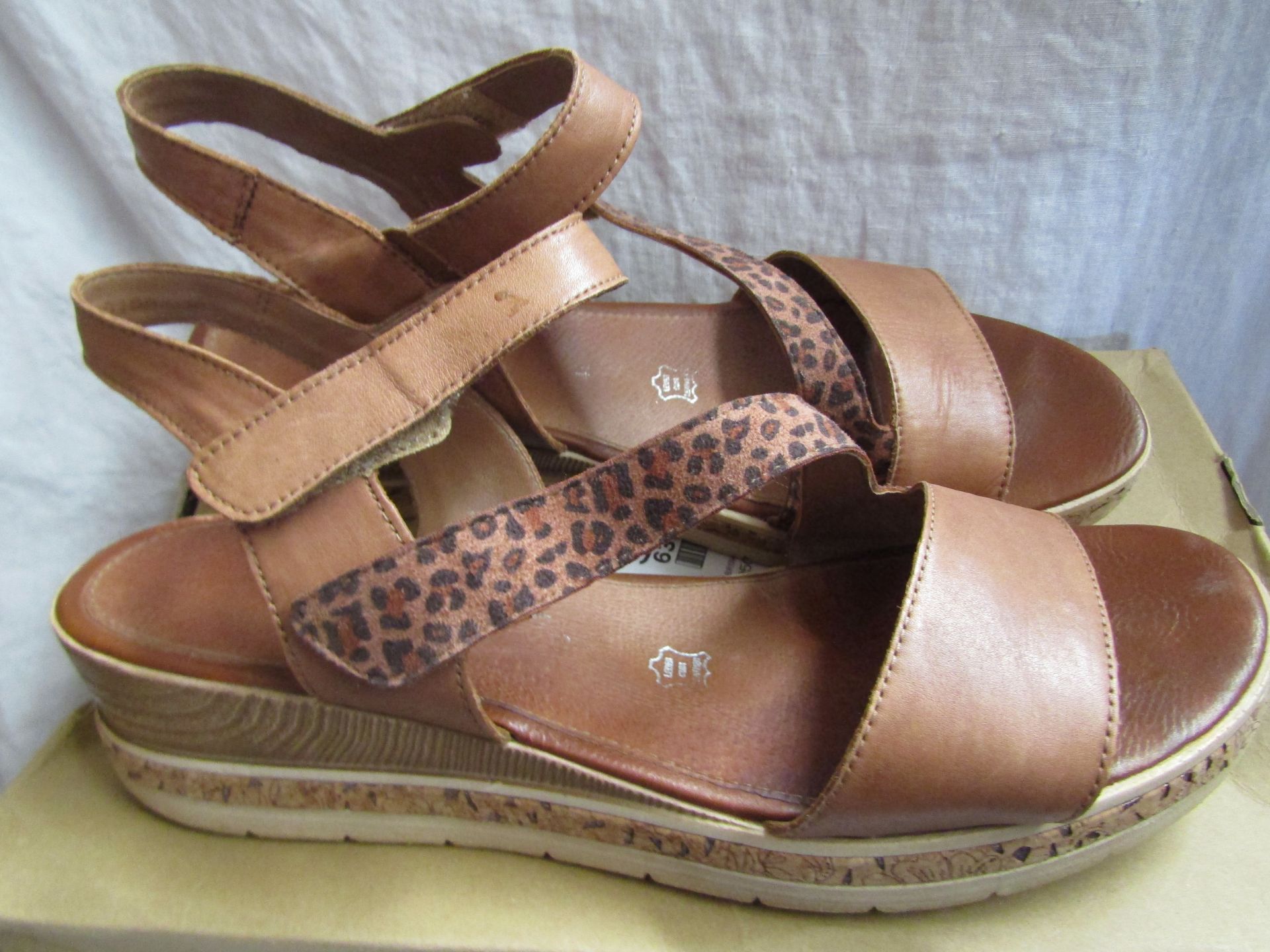 Remonte Sandal Size 45 ( These Have Been Worn Fair Condition )