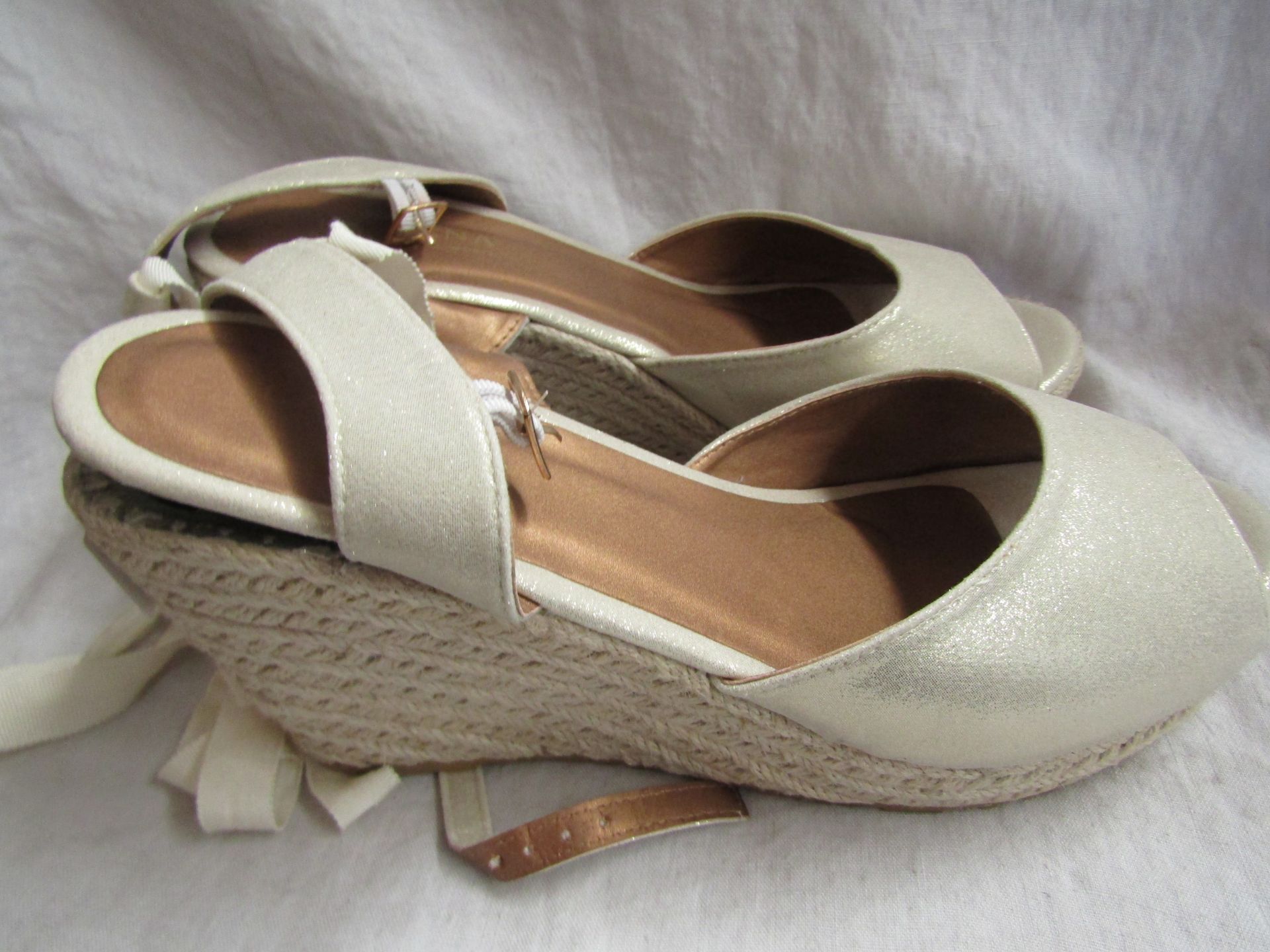 Lascana Wedged Shoe Beige Size 42 ( These Have Been Worn Need a Small Repair To Right Sole )