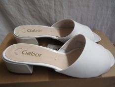 Gabor White Slip on Shoe Size 5 New & Boxed