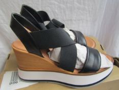 Lascana Wedged Sandal Size 41 New & Boxed