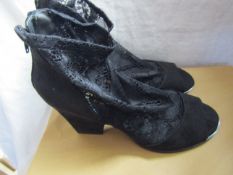 Lascana Ankle Boot With Lace Design Black Size 41 ( May Have Been Worn Once or Twice )