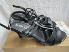 City Walks Shoe Black Size 39 ( may Have Been Worn Very Light Wear )