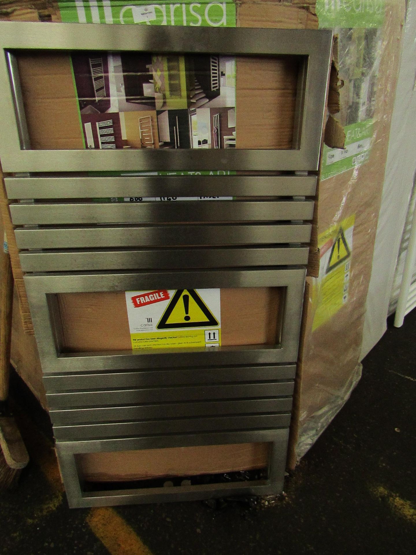 Carisa - Sahara Towel Radiator - 500x1170mm - Item Appears to be in Good Condition & Boxed.