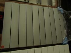 Carisa - Play Designer Radiator - 500x945mm - Looks To Be In Good Condition, Viewing Recommended.