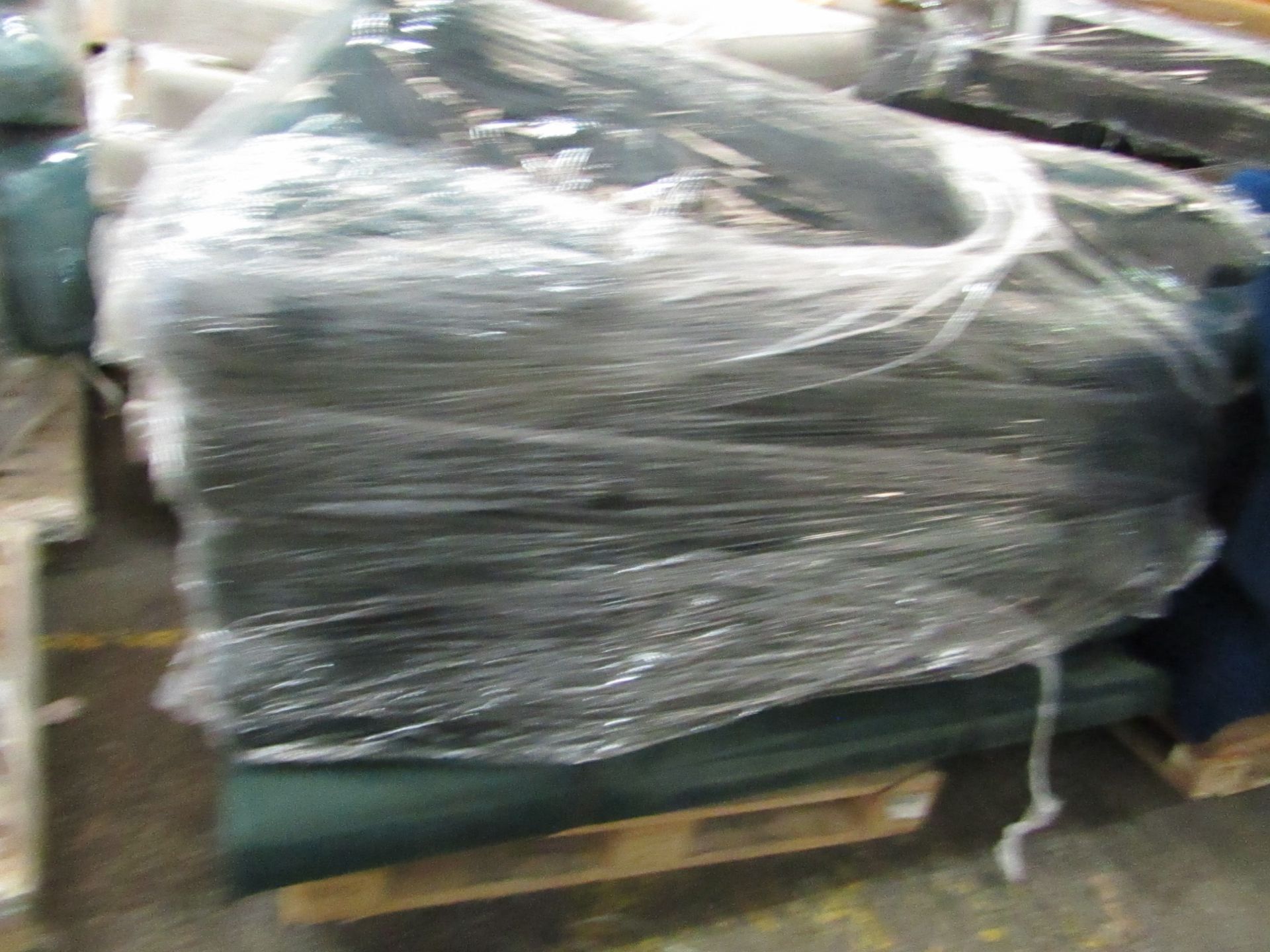 10% Buyers Premium +VAT, 24 Pallets of Genuine SNUG SOFA parts - Mixed Lots of Bases Backs Arms - Image 7 of 20