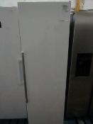Bosch freestanding tall fridge, powers on but doesn?t get cold