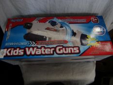 Toyvian - Childrens Water Gun - Fires Water Upto 9 Metres - Unused & Boxed.