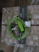 28x Avon - Gift Boutique Green Light-Up Corded Earphones - New & Boxed. RRP œ15.00 Each.