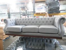 Mark Harris Furniture Highgrove Grey Linen 3 Seater Sofa RRP ?2399.00 - The items in this lot are
