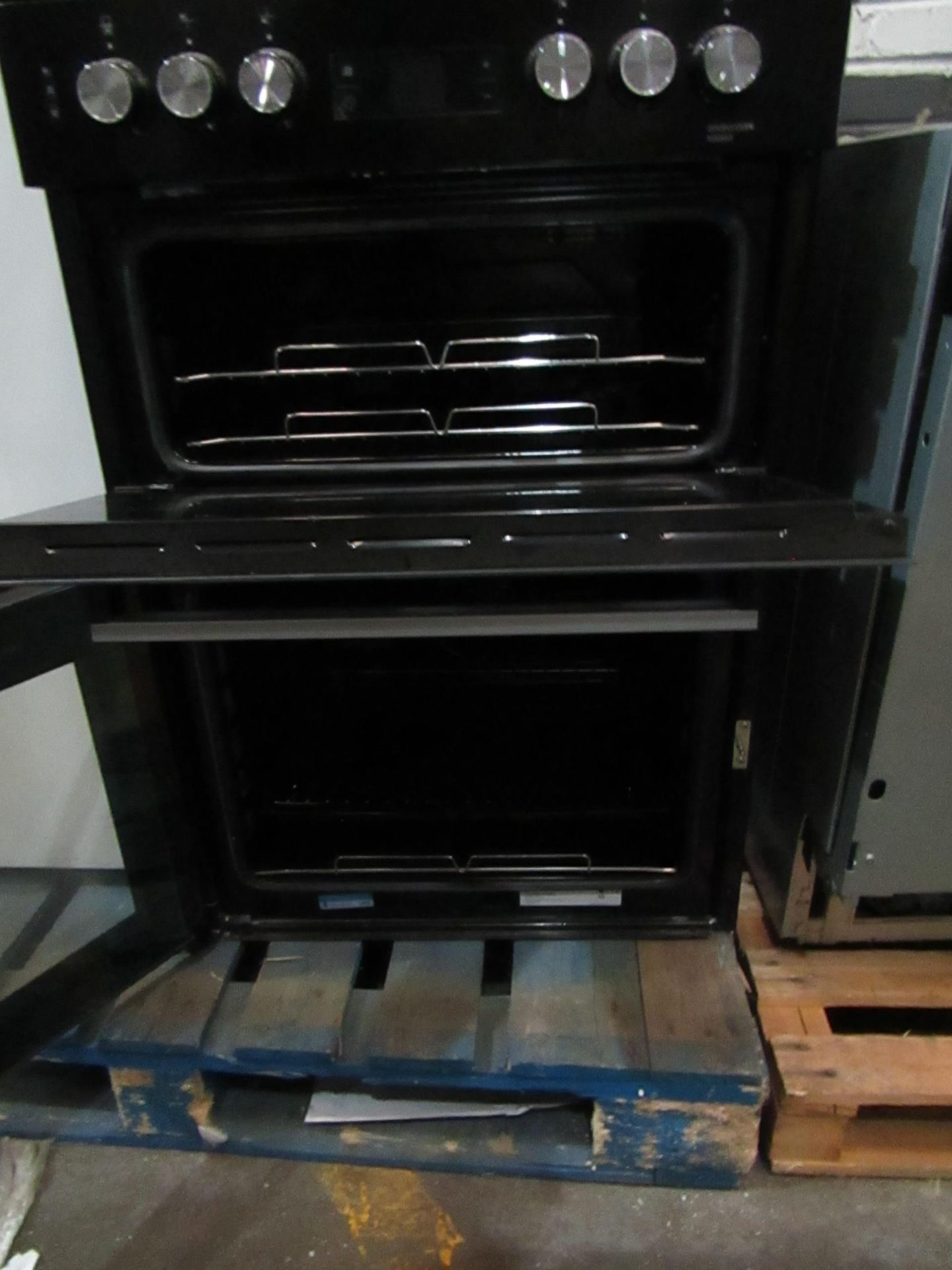 BEKO 60 cm Electric Ceramic Cooker Black & Silver XDC653K RRP ô?389.00 - This item looks to be in - Image 3 of 3