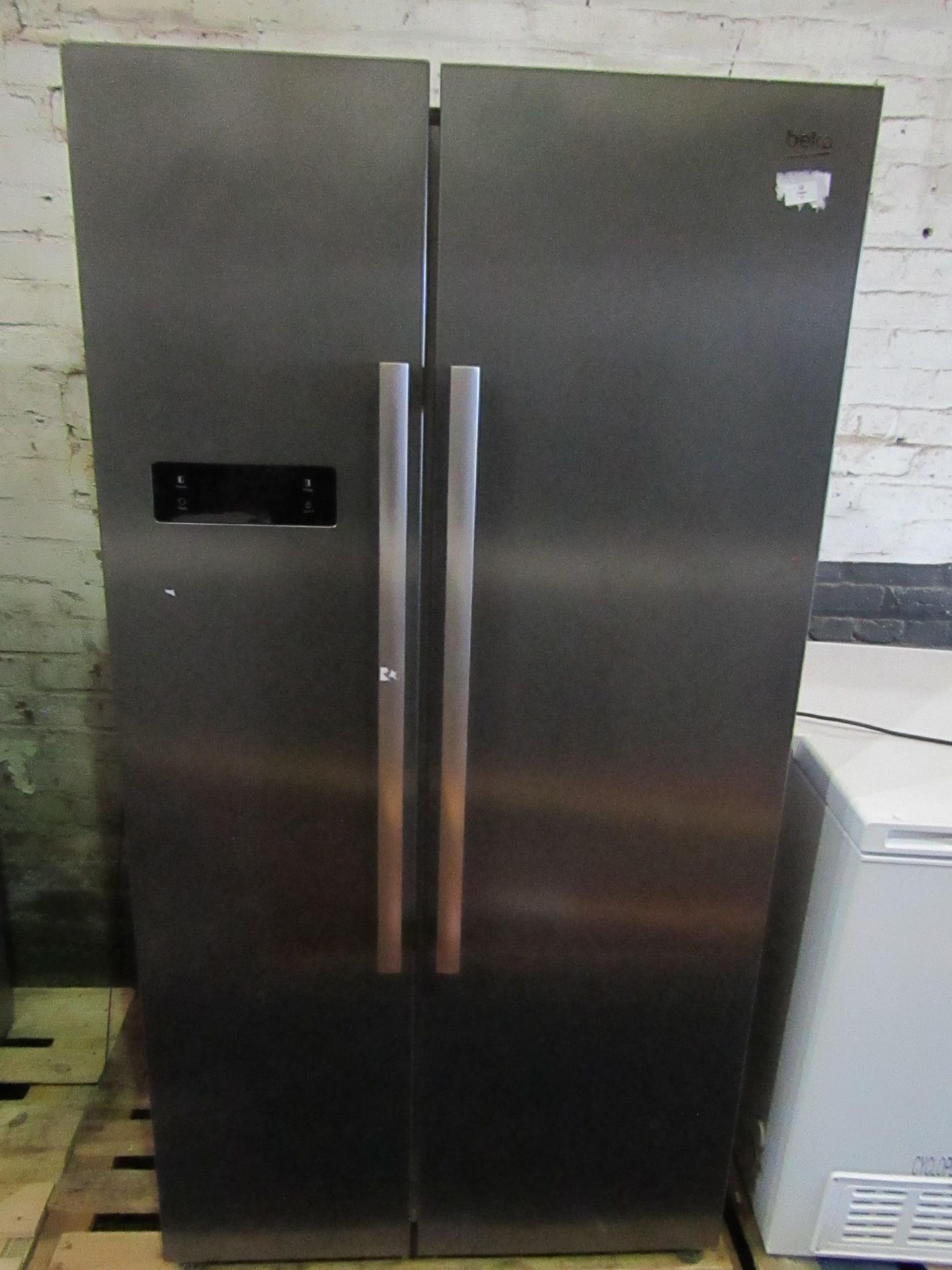 Beko American style fridge freezer, tested working