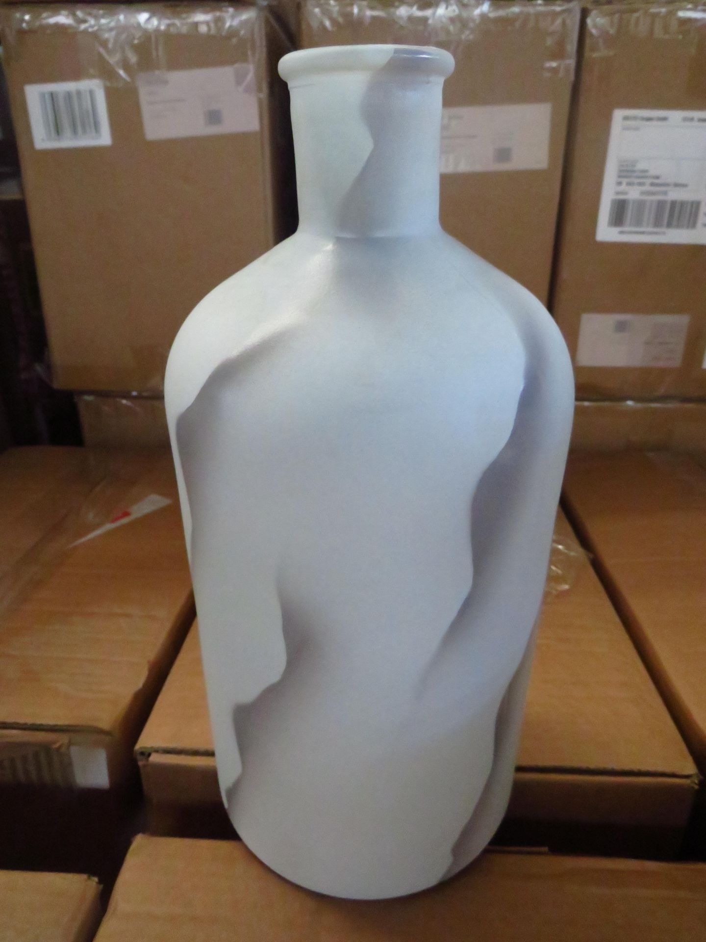 Cox & Cox Marble Effect Vase - Grey RRP Â£19.00 - This item looks to be in good condition and