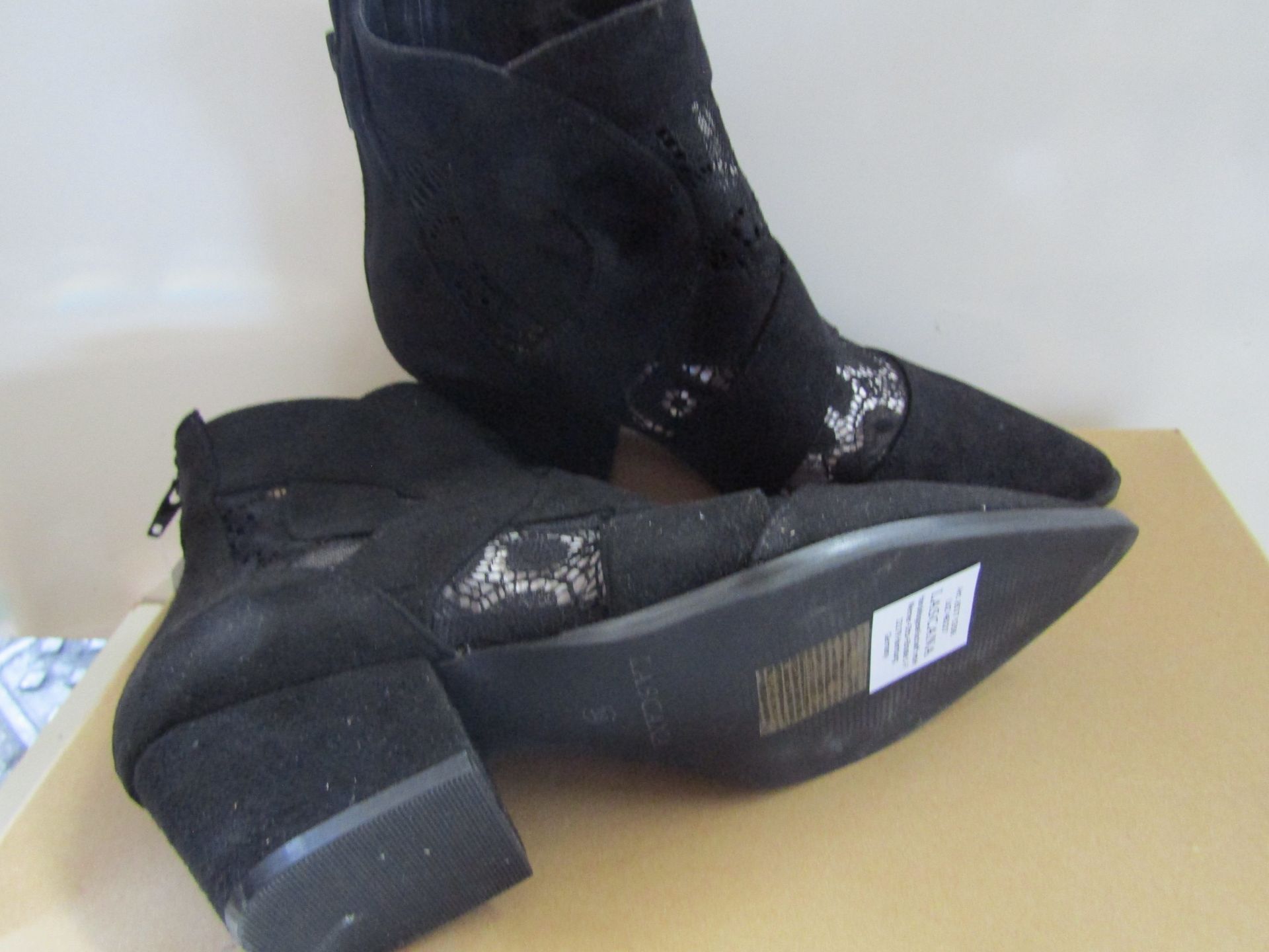 Lascana Ankle Boot Black Size 38 New & Boxed - Image 2 of 3