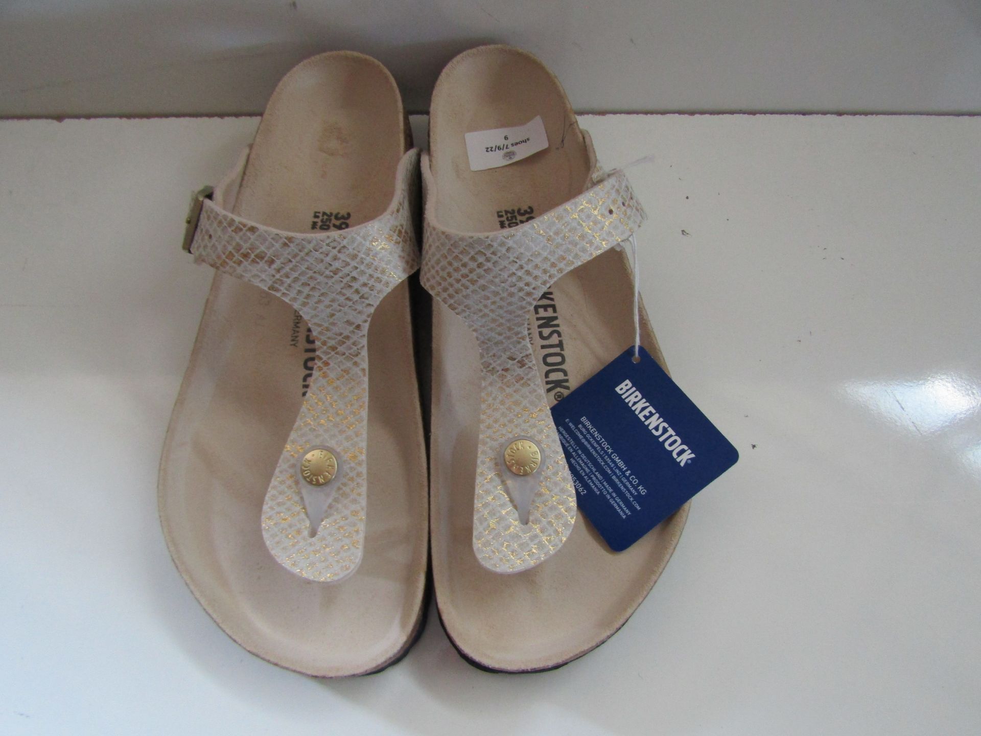 Birkenstock Thonged Sandal Size 39 New With Tags - Image 3 of 3