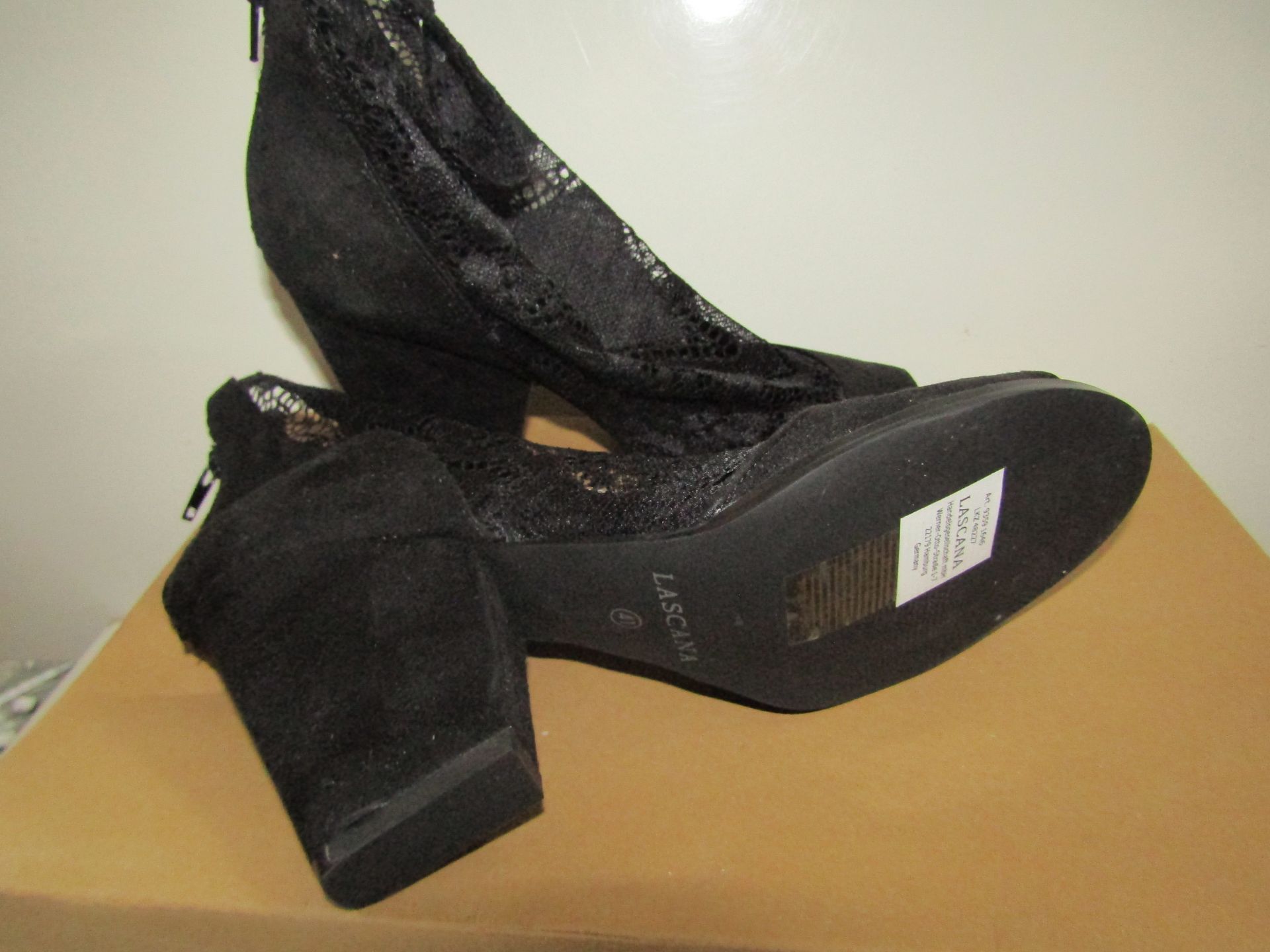 Lascana Ankle Boot With Lace Design Black Size 41 ( May Have Been Worn Once or Twice ) - Image 2 of 3