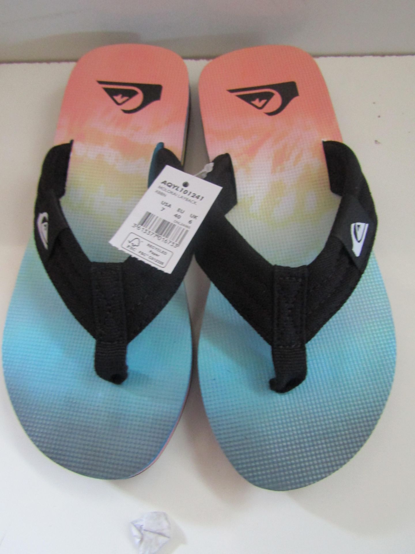 Quicksilver Flip Flops Size 6 New - Image 3 of 3