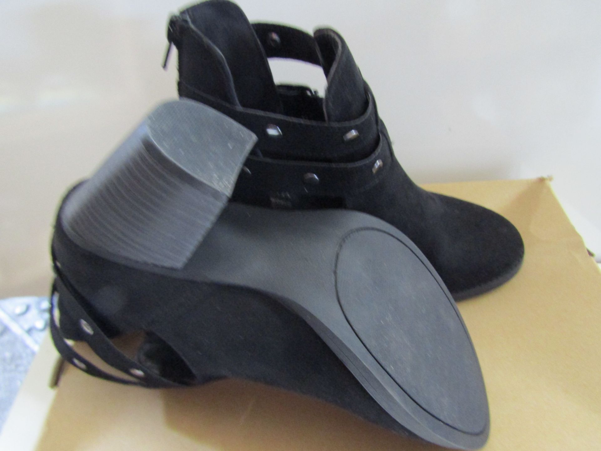 Lascana Ankle Boot Black Size 4 ( May Have Worn Once Very Light Wear ) - Image 2 of 3