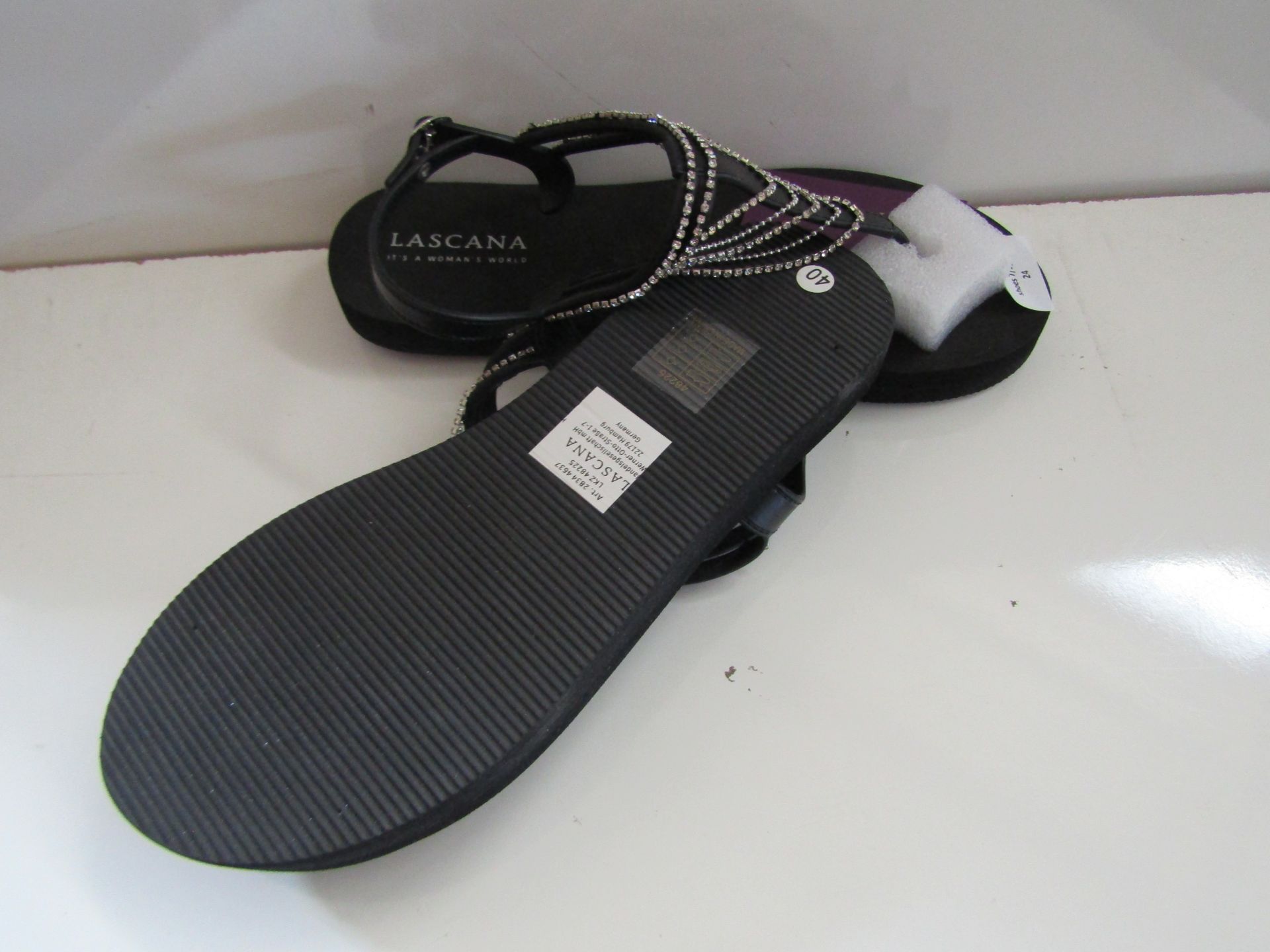 Lascana Flip Flop With Diamanti Design Black Size 40 New & Packaged - Image 2 of 3