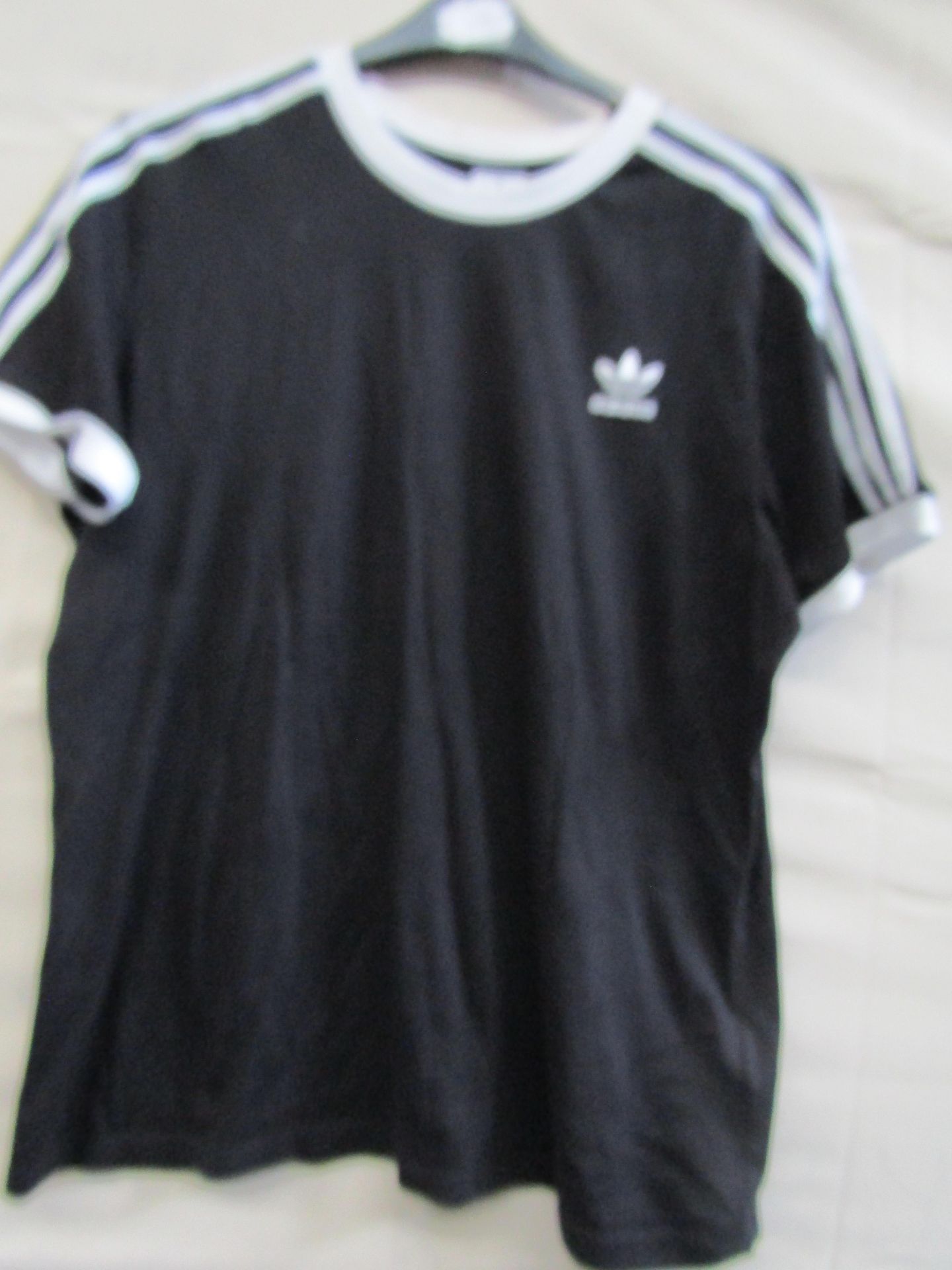 Adidas T/Shirt Black/White Size Approx M ( Has Been Worn ) Fair Condition