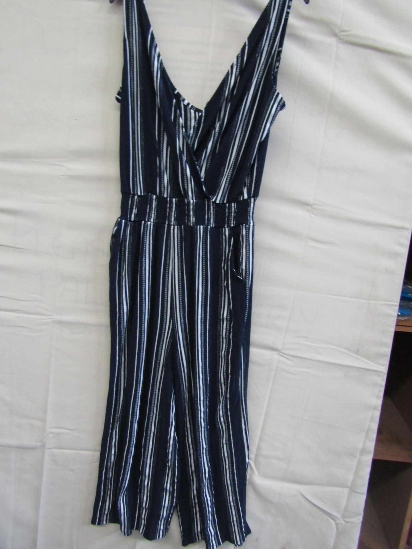 Lascana 3/4 Length Navy Stripe Jumpsuit Size 10 ( May Have Been Worn ) No Tags Very Good Condition