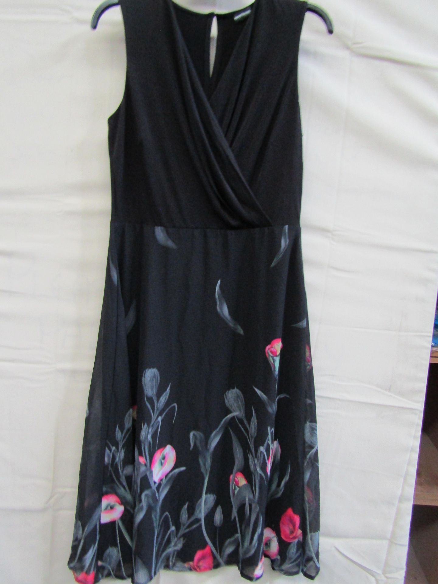 Bruno Banani Dress Black With Floral Bottom Size 16 ( May Have Been Worn ) Looks In Good Condition