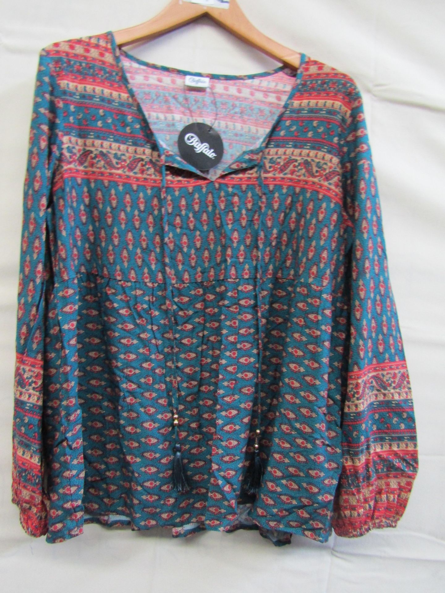 Buffalo Top Size 18 ( Has Small Mark on Sleeve Otherwize Looks Unworn With Tags