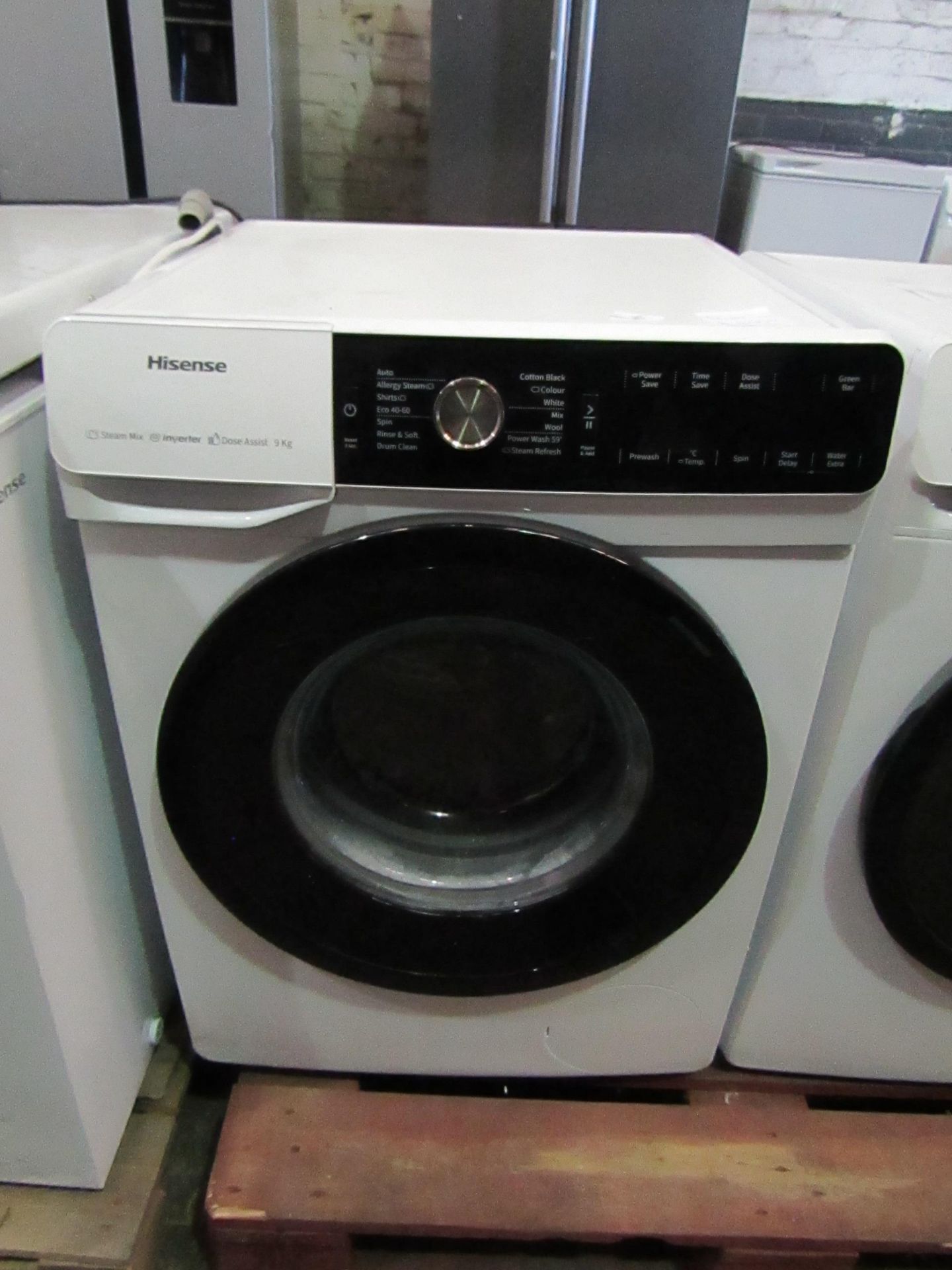 hisense 9kg washing machine, powers ona dn spins but we havent connected it to water to check any