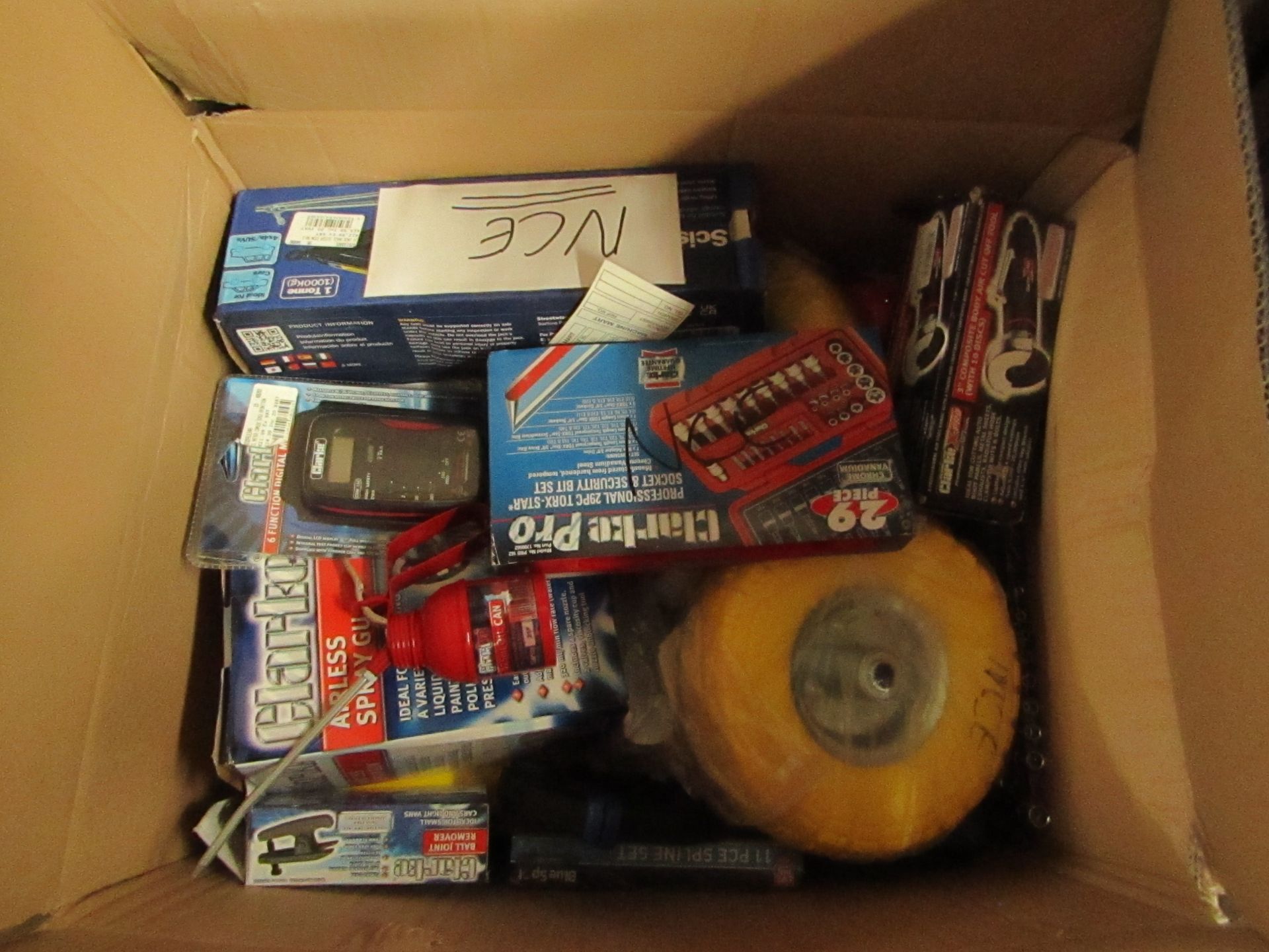 1x BOX OF 45 VARIOUS ITEMS 4124 This lot is a Machine Mart product which is raw and completely