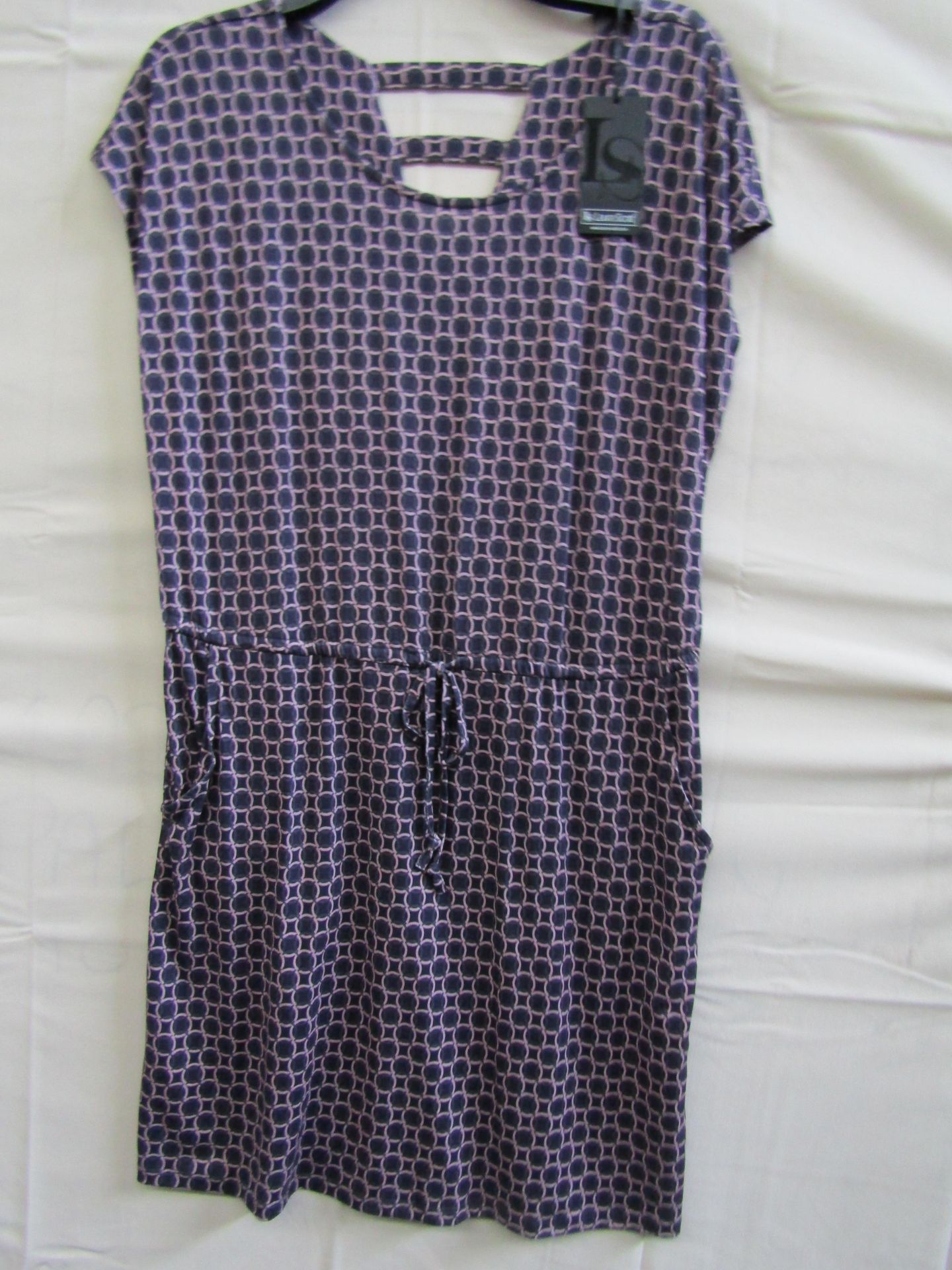 Laura Scott Dress With Draw String and Pockets Size 16 New With Tags