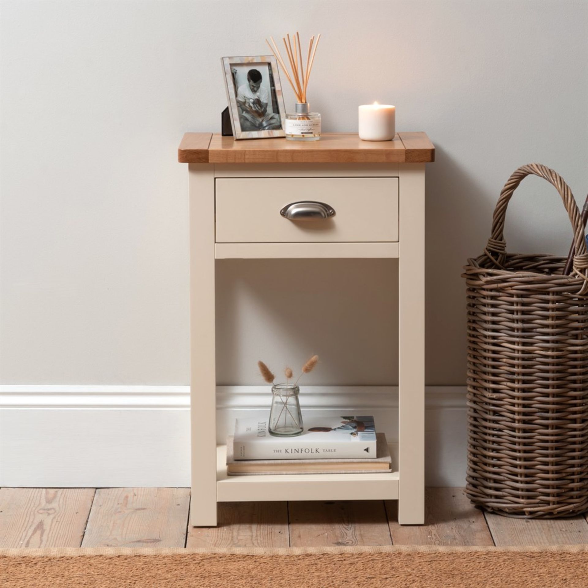 Cotswold Company Sussex Cotswold Cream 1 Drawer Bedside Table RRP Â£155.00 - This item looks to be