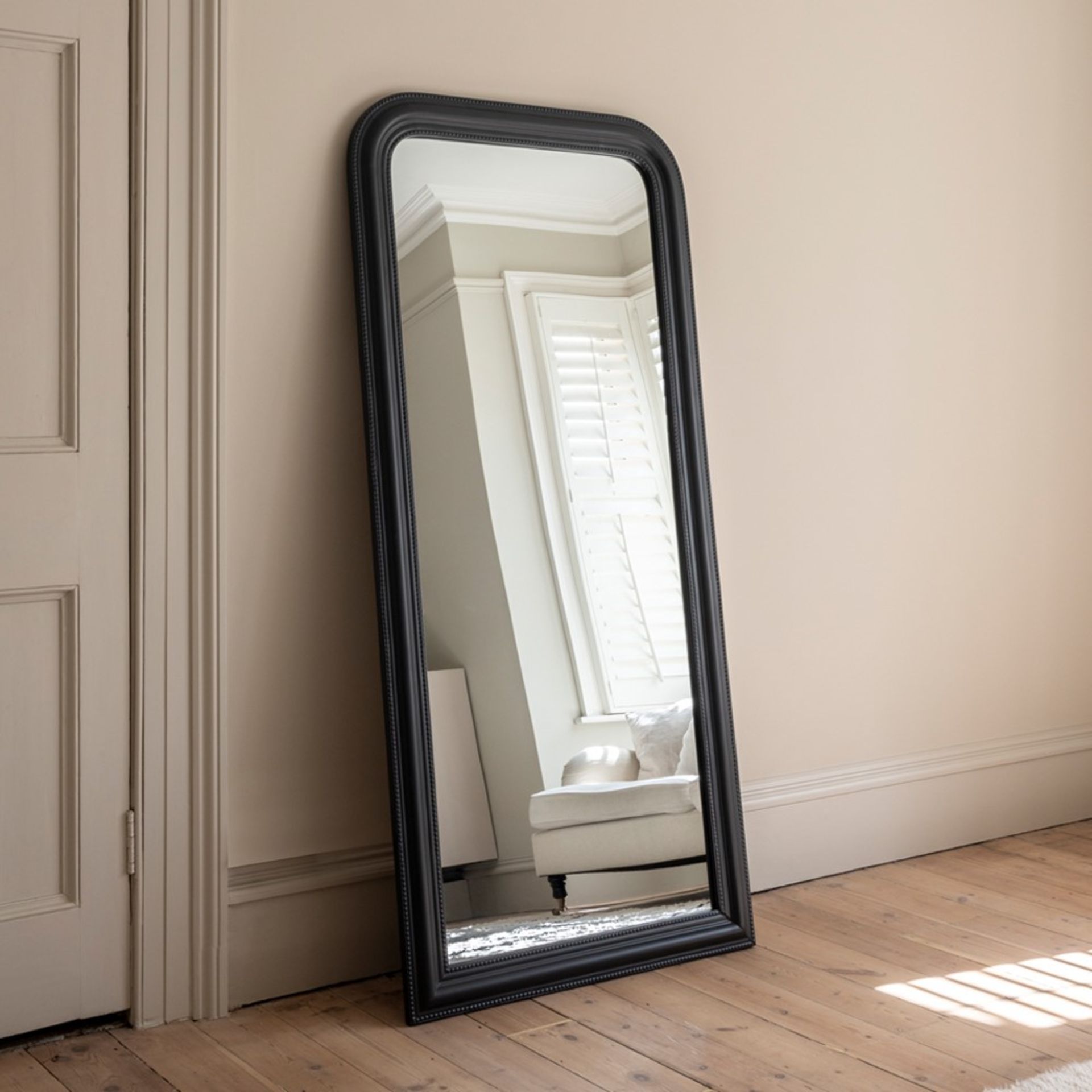 Cotswold Company Dusky Black Large Mirror RRP Â£179.00 - The items in this lot are thought to be