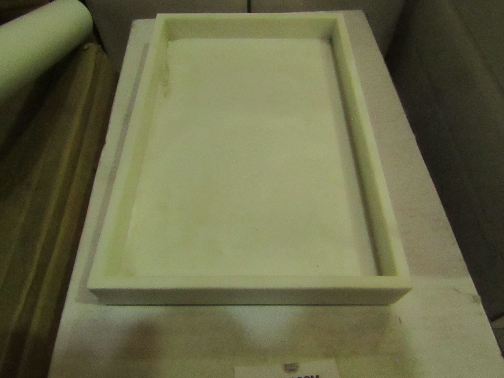 Cosmic - Bathlife White Tray ( 12x2.5x18cm ) - Good Condition & Boxed.