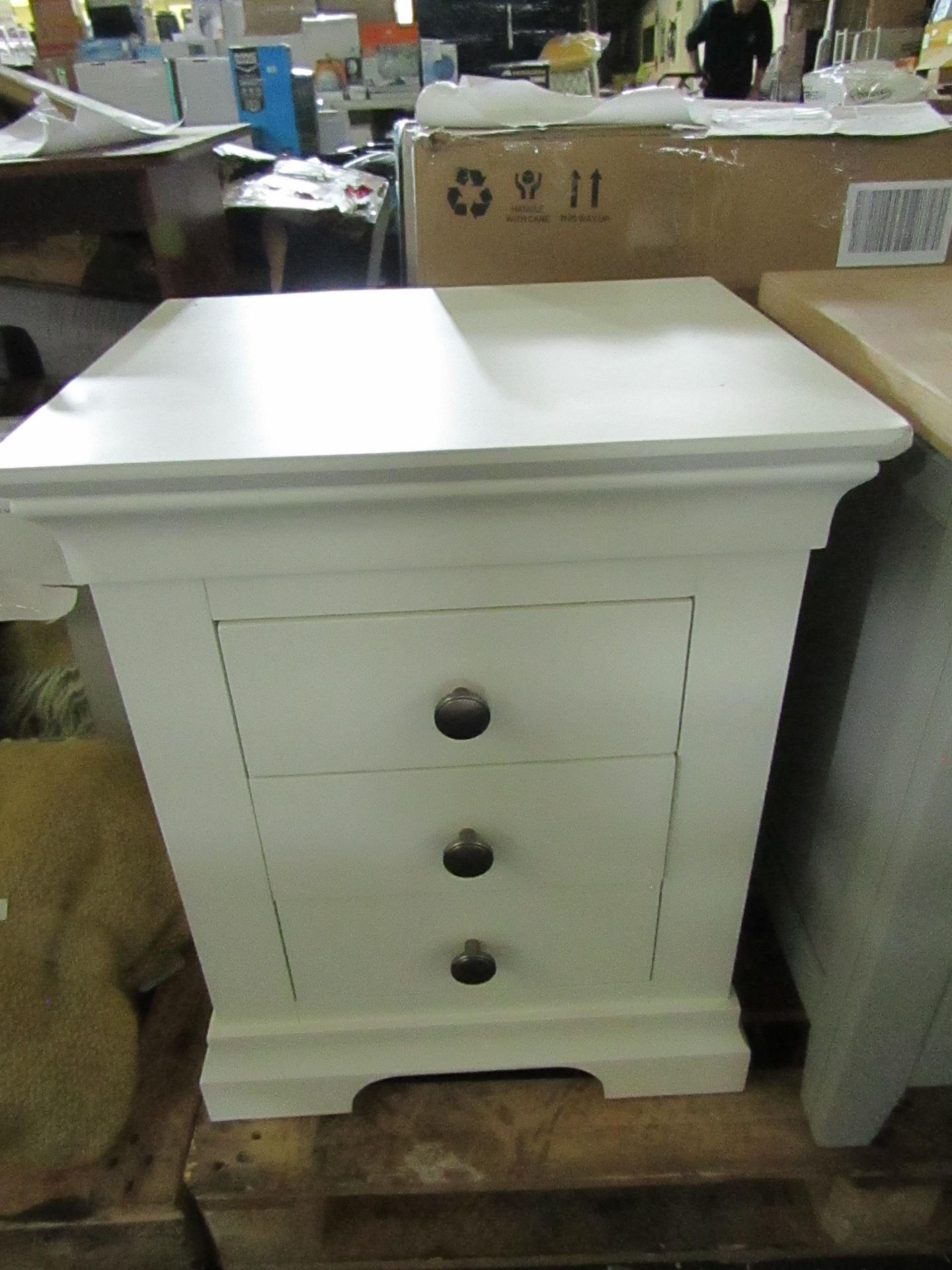 Cotswold Company Chantilly Warm White 3 Drawer Bedside Table RRP ¬£185.00 - This item looks to be in