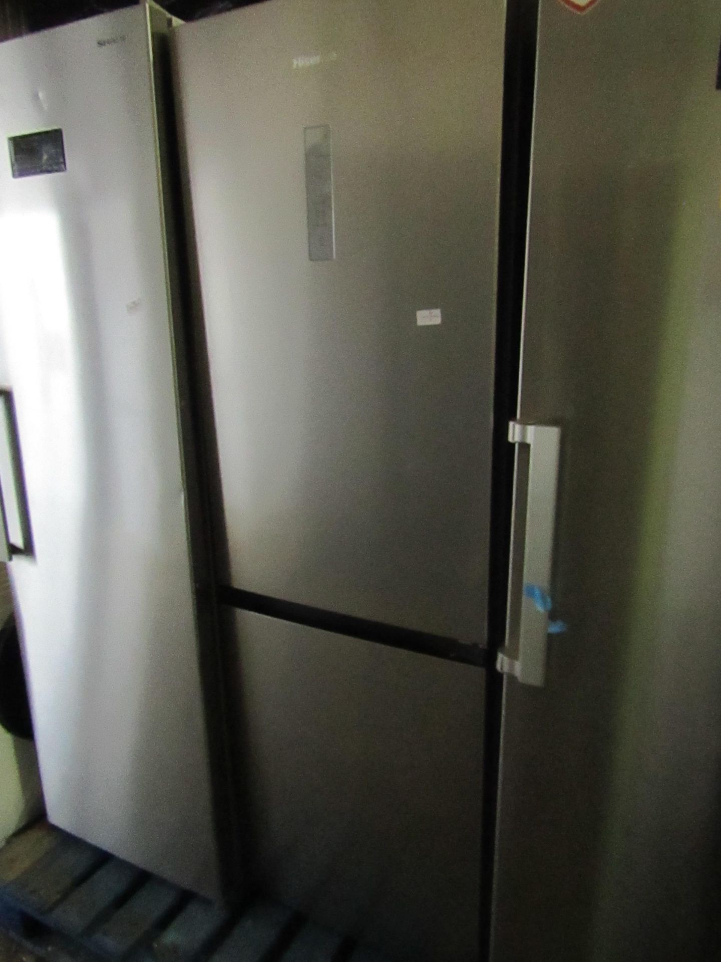 Hisense fridge freezer, untested due to no plug.