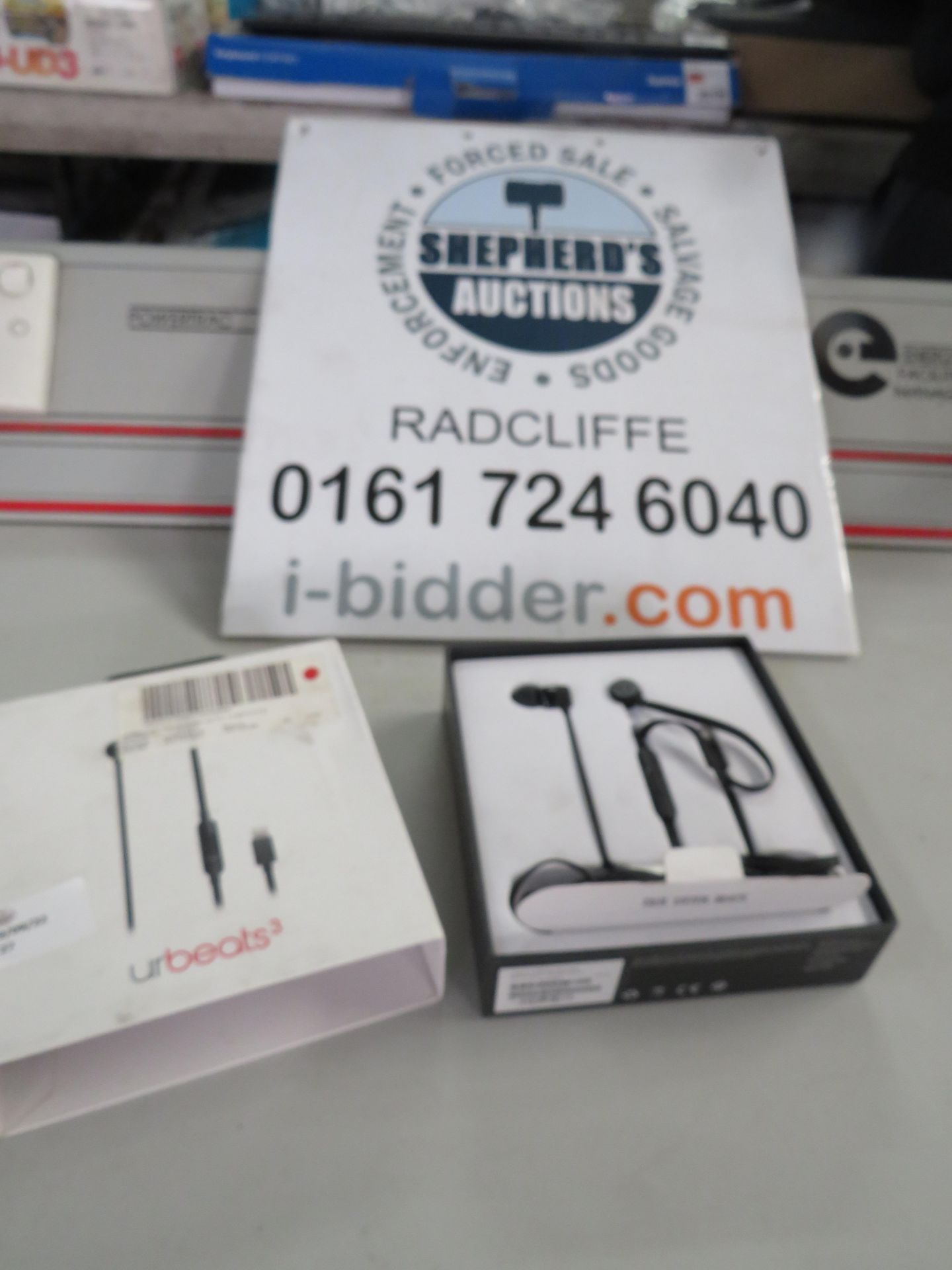 UrBeats 3 lightning cable earphones for iPhones, tested and working