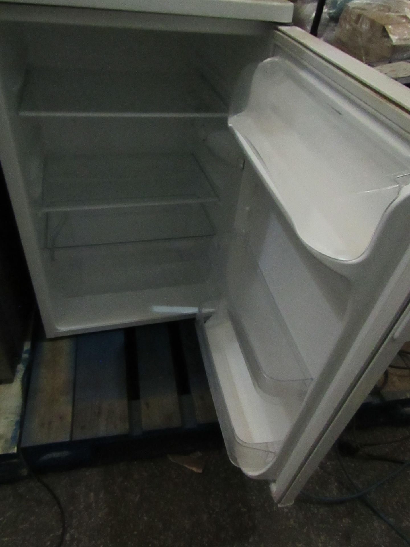 Zanussi under counter freestanding fridge, tested working for coldness - Image 3 of 4