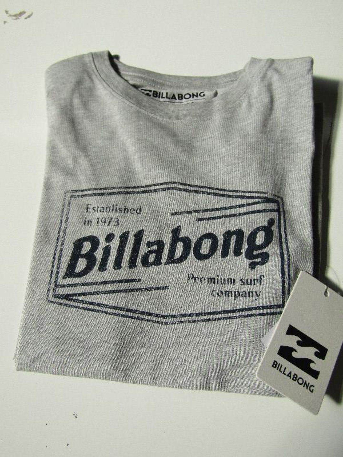 Billabong T/Shirt Grey Aged 10yrs New & Packaged