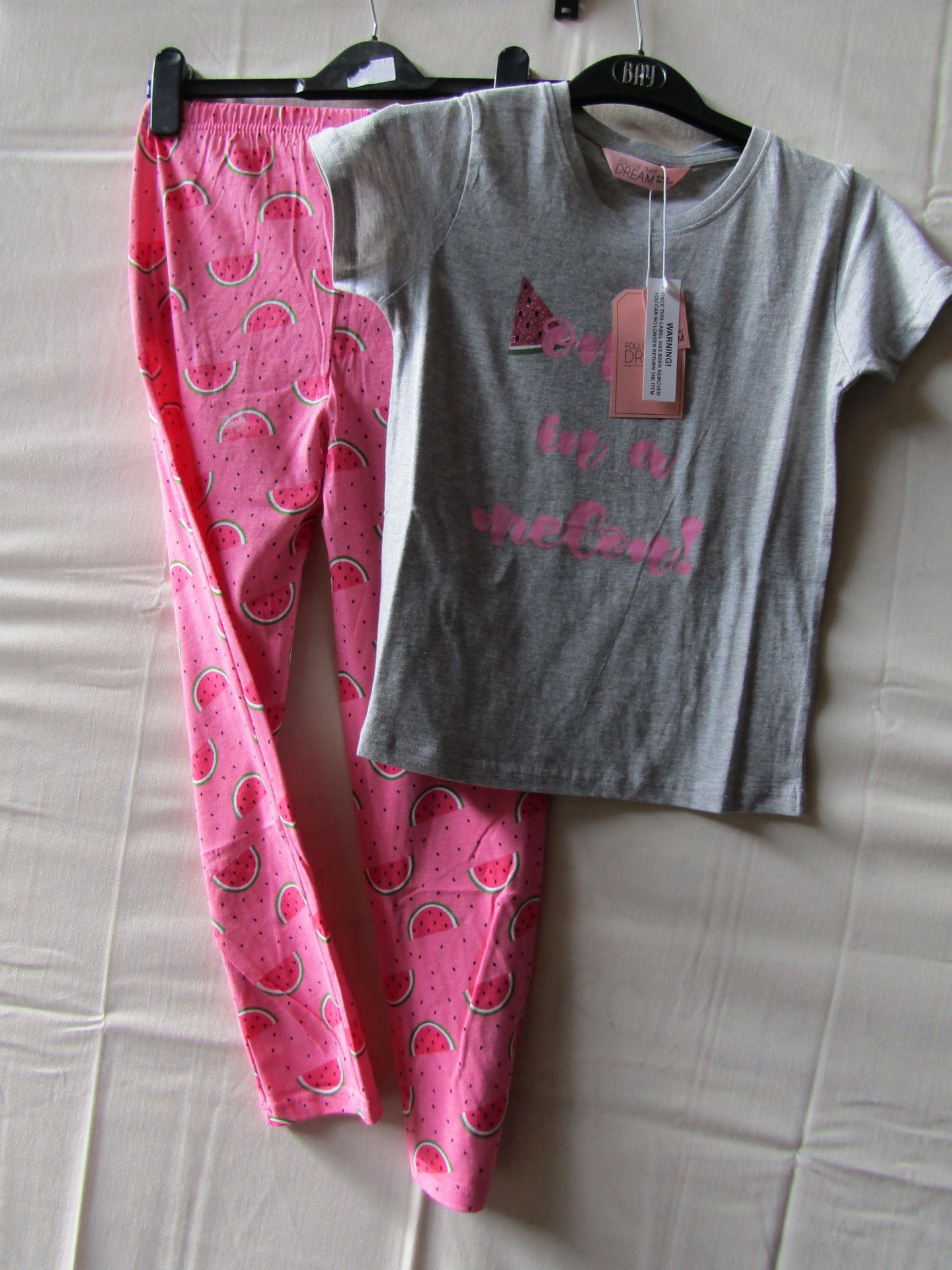 Follow That Dream Girls Jersey Fun Print Top & Leggings Pyjama Set Aged 11-12yrs New & Packaged