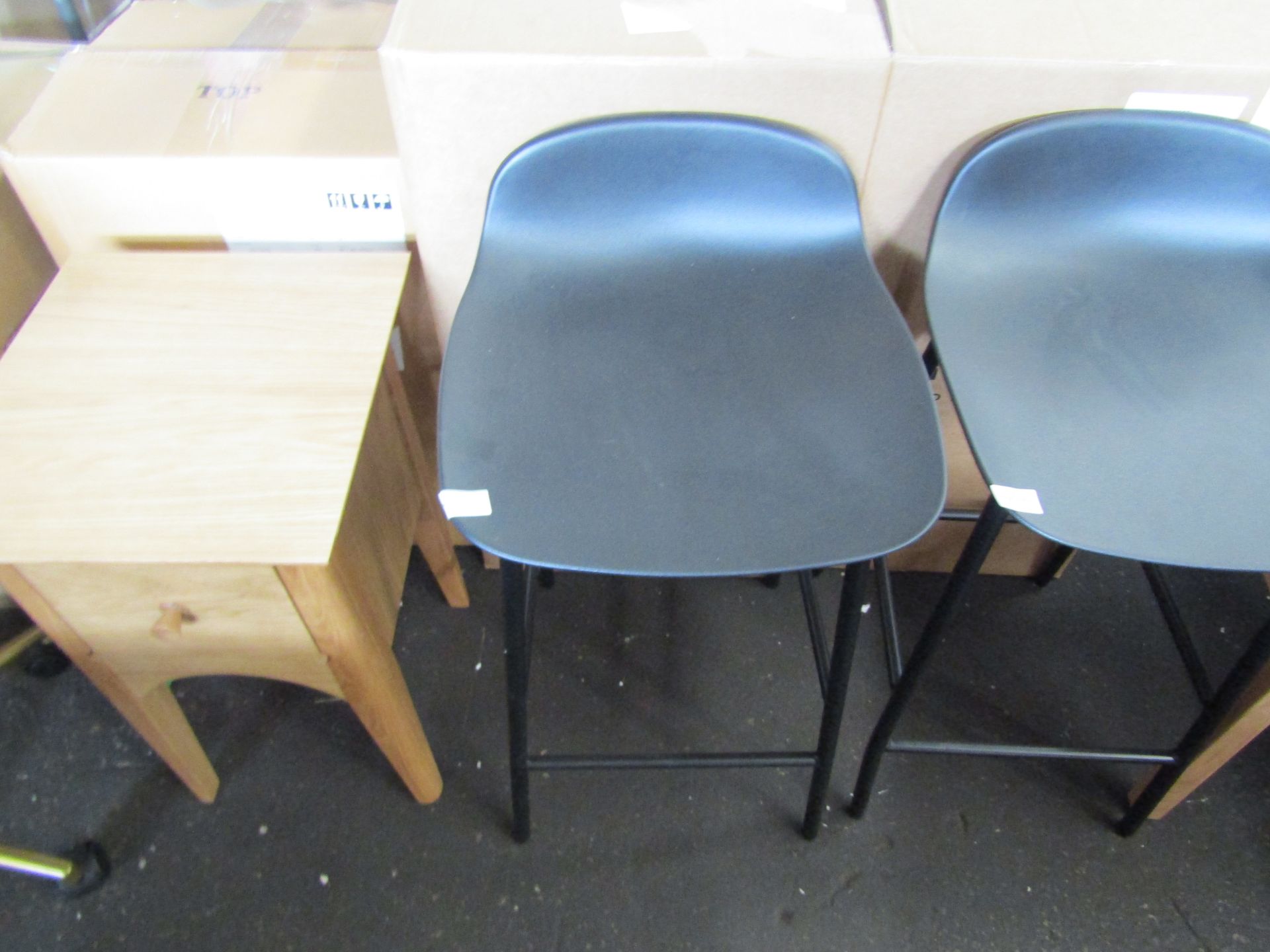 Heals Form Barstool 65 cm Steel Legs Black Shell 602776 RRP Â£250.00 - This item looks to be in good