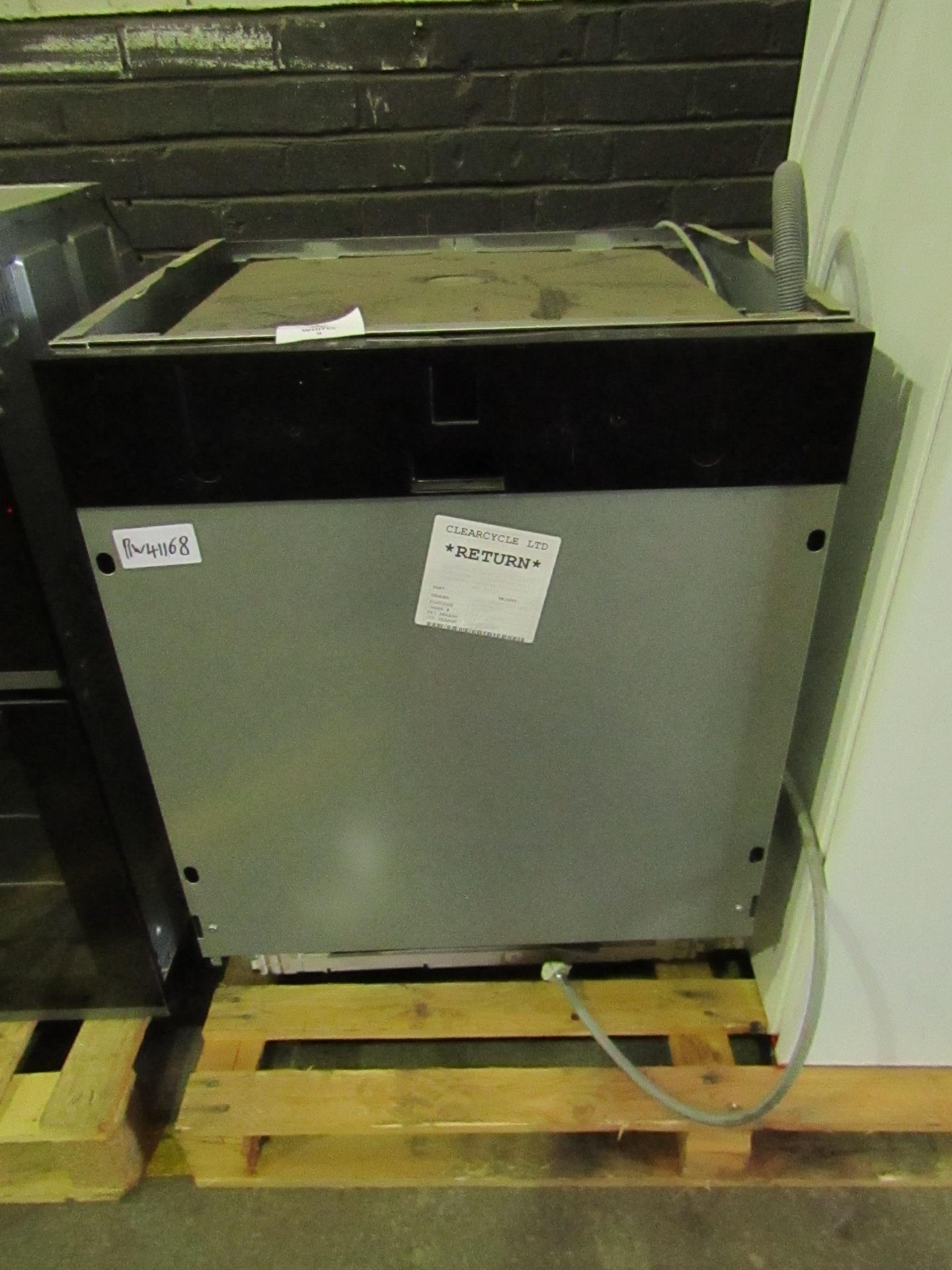 Baumatic Dishwasher 600 Model No. BDIN1L38B-80_BK in Black RRP œ239.00