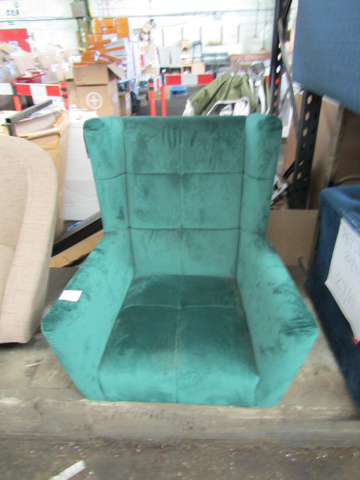 Mark Harris Furniture Brooklyn Green Velvet Accent Chair RRP ¶œ899.00, has a cut in the arm