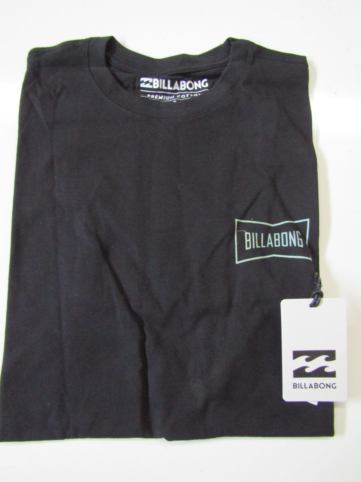 Billabong T/Shirt Black Size M New & Packaged