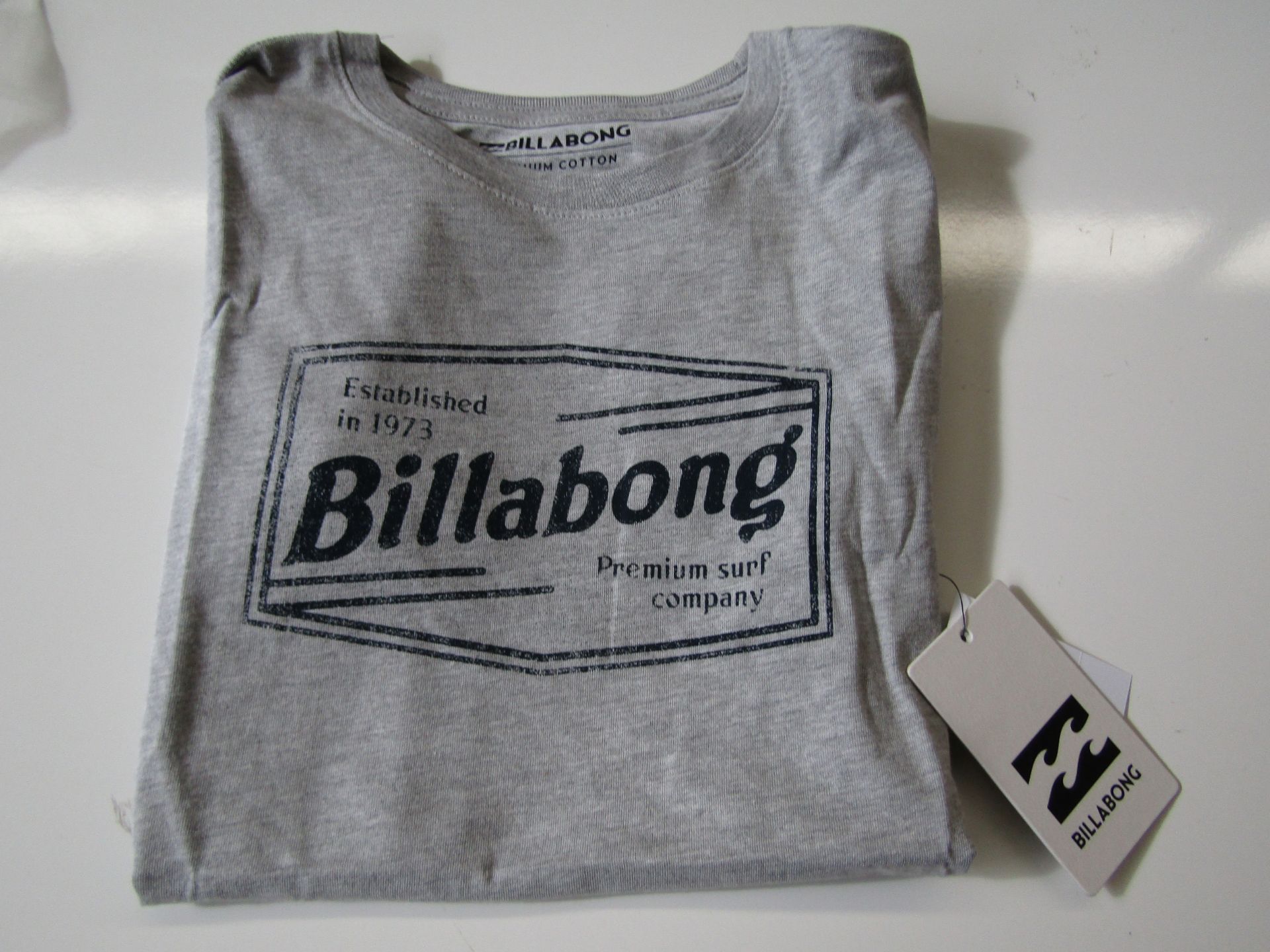 Billabong T/Shirt Grey Aged 13yrs New & Packaged